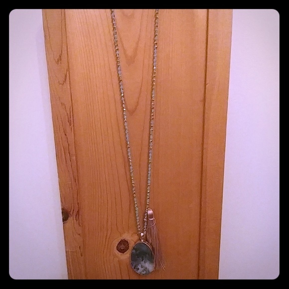 NWT Semi-Precious Natural Stone Necklace - Picture 1 of 3